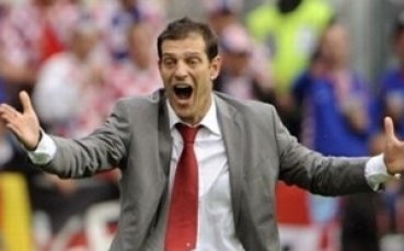 Билич целувал медальон с лика на Папата