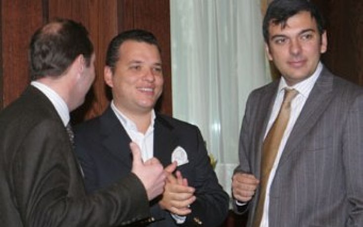 Манджуков влива пари в ЦСКА, влиза в управата