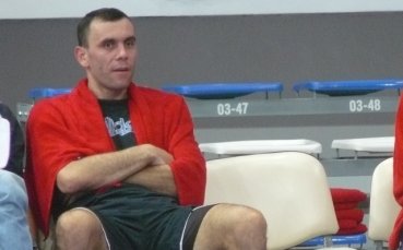 Полицията спаси Тодор Стойков, няма да ходи пеша