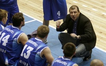 Рилски започва подготовка с трима нови, други 10 остават