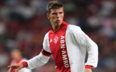 Ван Бастен: Хунтелар остава в Аякс