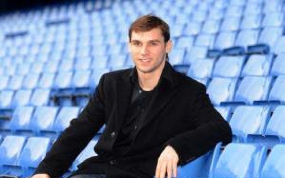 Милан и Ювентус в борба за бранител на Челси