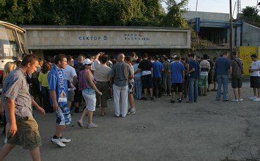 Сините очакват 18 хиляди на „Герена”