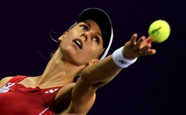 Дементиева с успех над Сафина в Доха