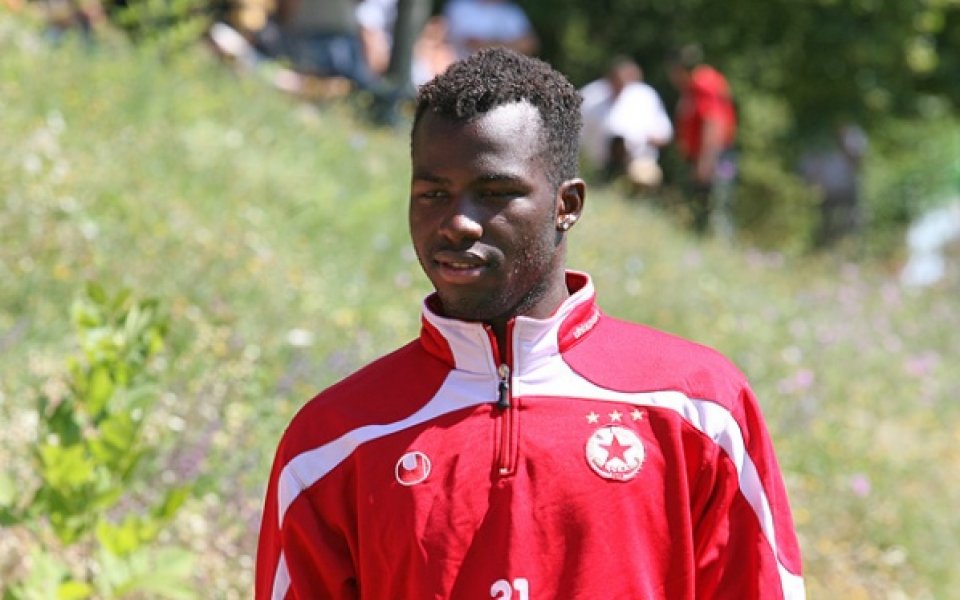 Зе Руи ще дава автографи преди срещата с Литекс