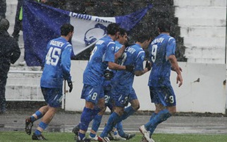 Обединението извади Левски от кризата