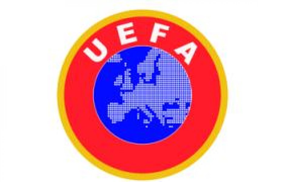 УЕФА пуска по петима съдии на мач