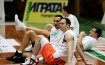 Йордан Бозов ще играе в Кипър