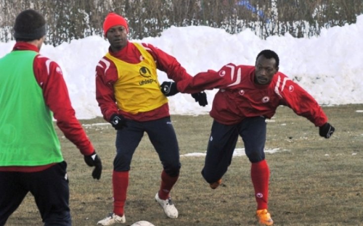 Групата на ЦСКА набъбна на 33-ма футболисти