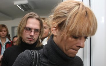 Албена хвърля оставка след Световното в София, режат ни за Евро`2011
