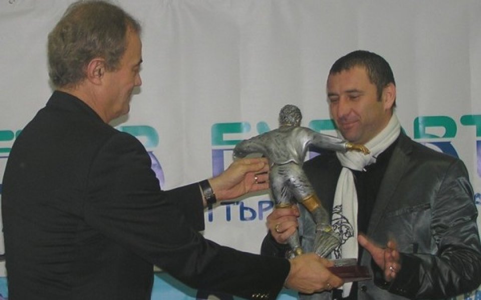 Алекс е Футболист номер едно на Варна за 2008 година