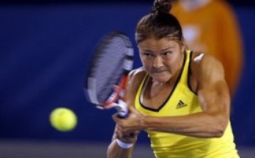 Динара Сафина отказа Звонарьова и ще играе на финала срещу Уилямс