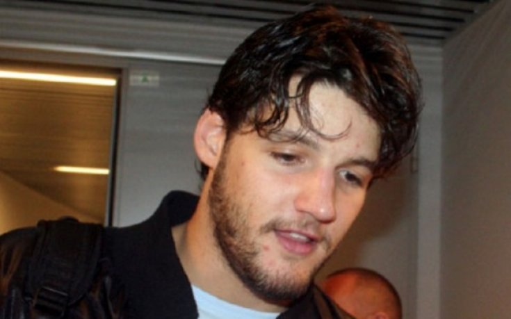 Деян Иванов чака картотека в Италия, дебютира срещу Бенетон