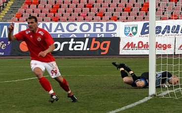 Котев и Саидходжа раздават автографи на „Армията”