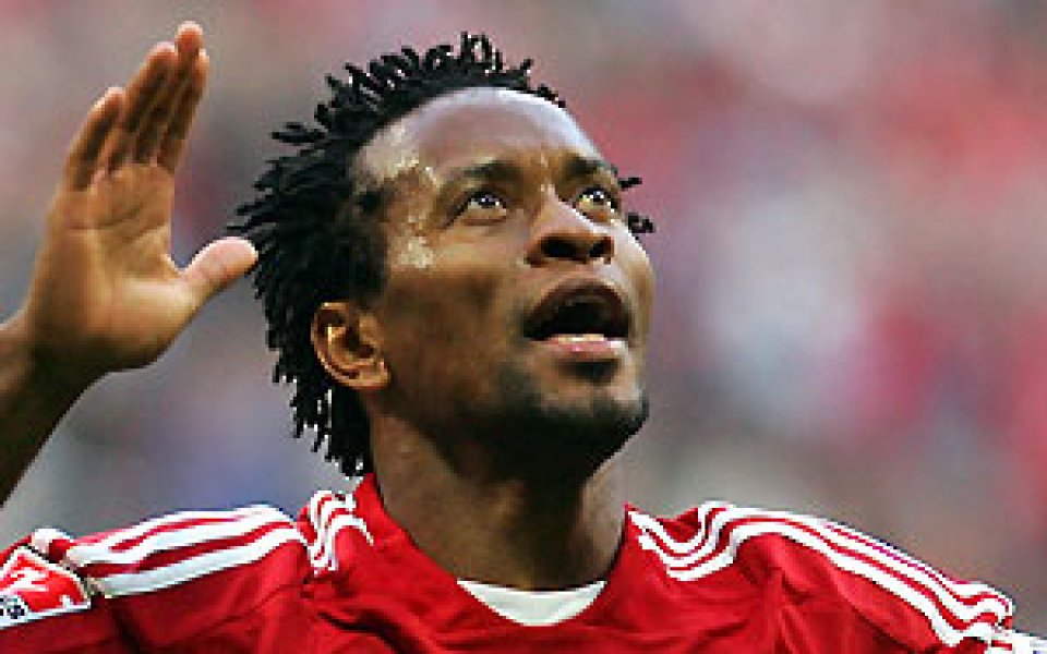 Бившият бразилски национал и играч на Реал мадрид и Байер