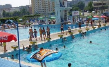 Басейн „Спартак” - безплатно през лятото за деца