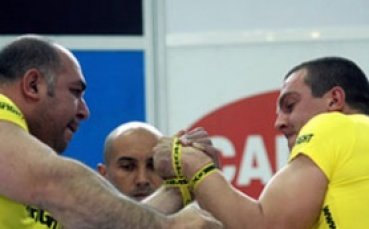 Още два медала от Евро 2009 по канадска борба