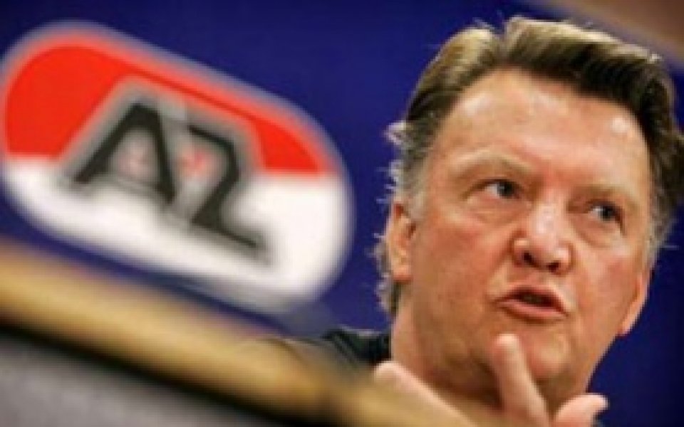 Ван Гаал маха играчи от Байерн