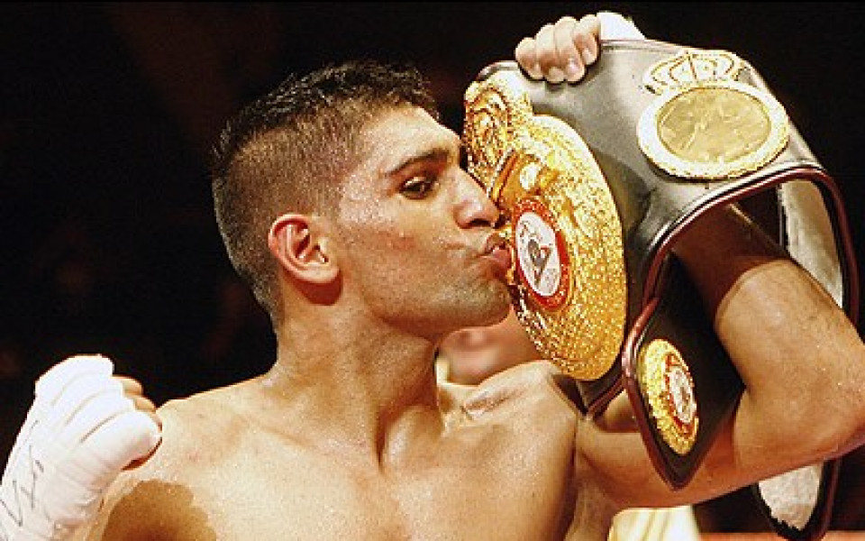 Амир Хан е световен шампион на WBA