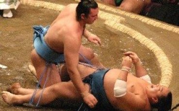 Котоошу завърши с победа, но остана на второ място в Нагоя