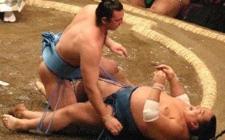 Котоошу завърши с победа, но остана на второ място в Нагоя