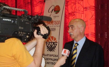 Бусета за баскетболистките: Доволен съм, има напредък