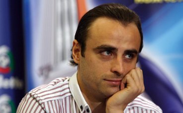 Гардиън: Голова терапия за Сър Алекс от Бербатов и Оуен