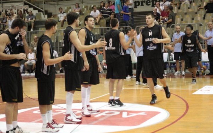 Баскетболистите ни срещу Гърция довечера