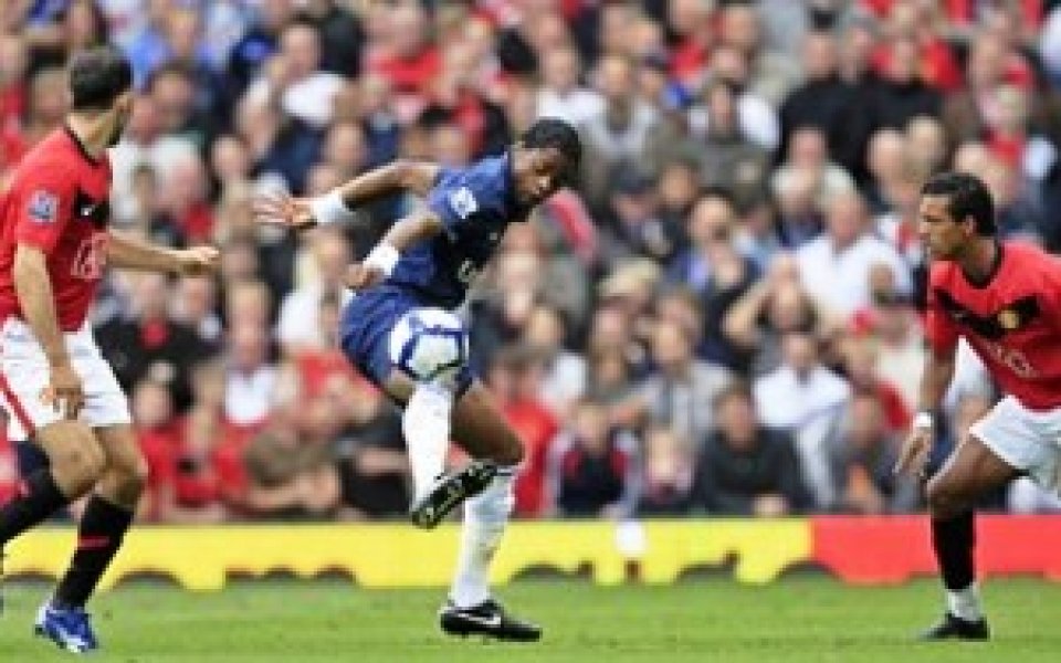 Юнайтед излъга Арсенал, Бербатов порита десетина минути