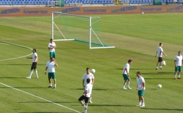 Лъвовете възстановяват след боя над Черна гора