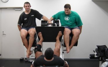 Гигантите ни аха да строшат фитнеса в Токио, копират Мадона