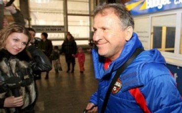 Зико пое Олимпиакос
