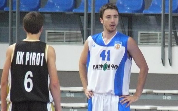 Рилецо отпрати сърбин, подписа с хърватски гард