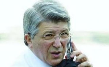 Президентът на Атлетико гласува доверие на треньора