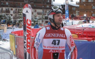 Стефан Георгиев ще представя България