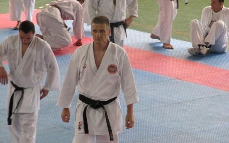 Светило от Македония учи националите по карате