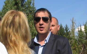 Босът на ЦСКА върна в отбора четирима от отлъчените, Пенев е против