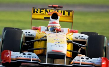 Рено се среща спешно, обмисля оттегляне от Формула 1