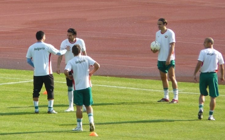 Валери Божинов и Бербатов водят атаката срещу Малта