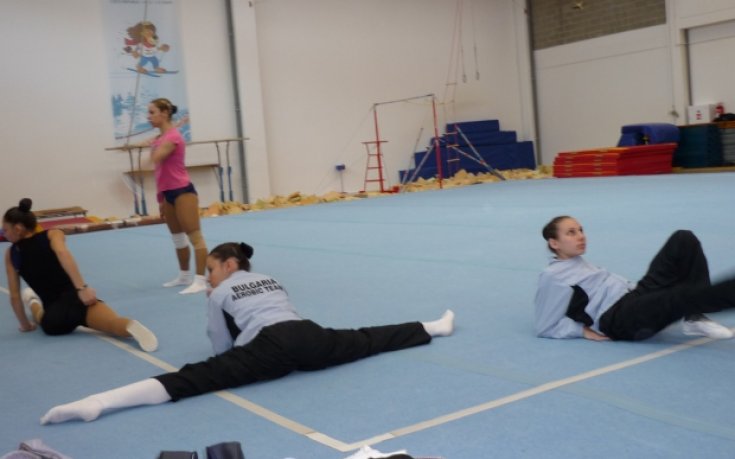 Проблеми с националките по аеробика, стигат в Либерец след полунощ