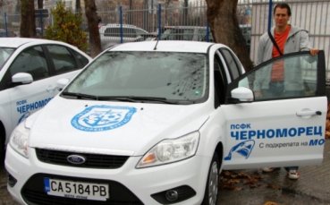 Шест нови автомобила подкараха в Черноморец