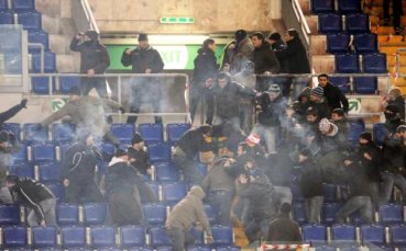 Хиляди фенове на Лацио излязоха на протест срещу ръководството