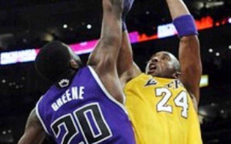 Тройка на Брайънт в последната секунда донесе победа на Лейкърс