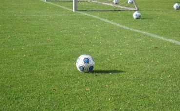 Сент Етиен пропусна шанса да се измъкне от опасната зона след 0:0 у дома с Рен