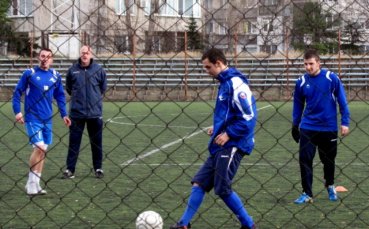 Халф на Левски отиде в Черноморец
