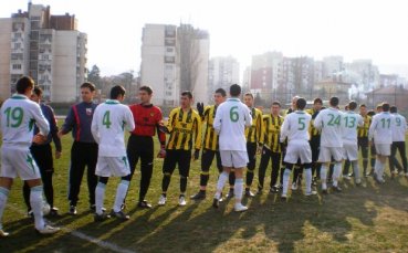 Нови двама футболисти в Миньор Перник