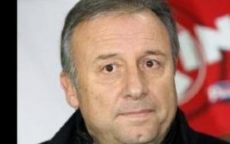 Дзакерони поема Ювентус до лятото, след това Бенитес