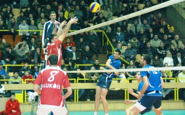 Левски не остави шанс на Лукойл, Монтана взе точка на ЦСКА