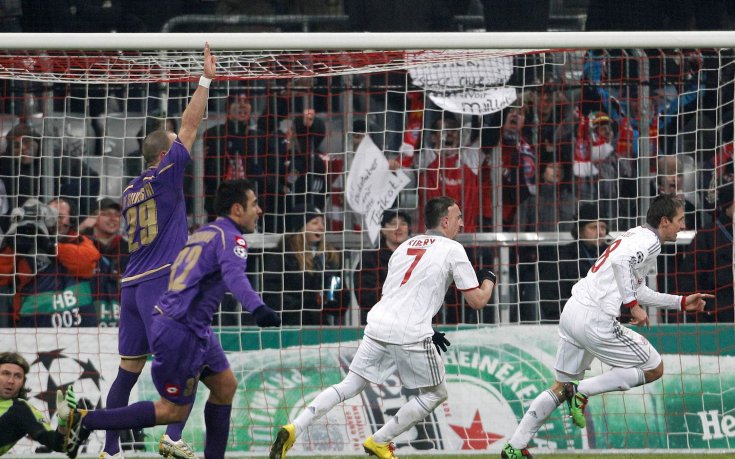 Дузпа, червен картон и спорен гол връчиха победата за Байерн