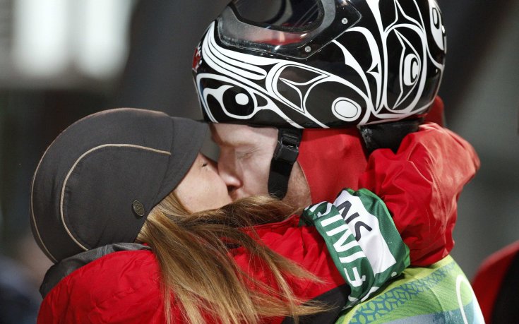 Канадец със злато в скелетона, първи медал и за Великобритания